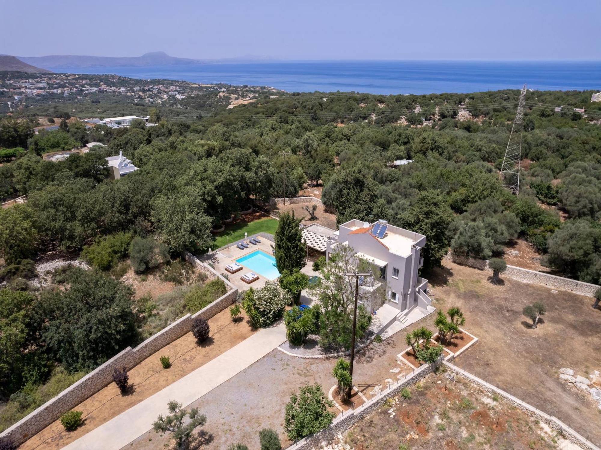 Villa Ellie - Heated Pool, Playground, Garden & Bbq! Vederoi Buitenkant foto