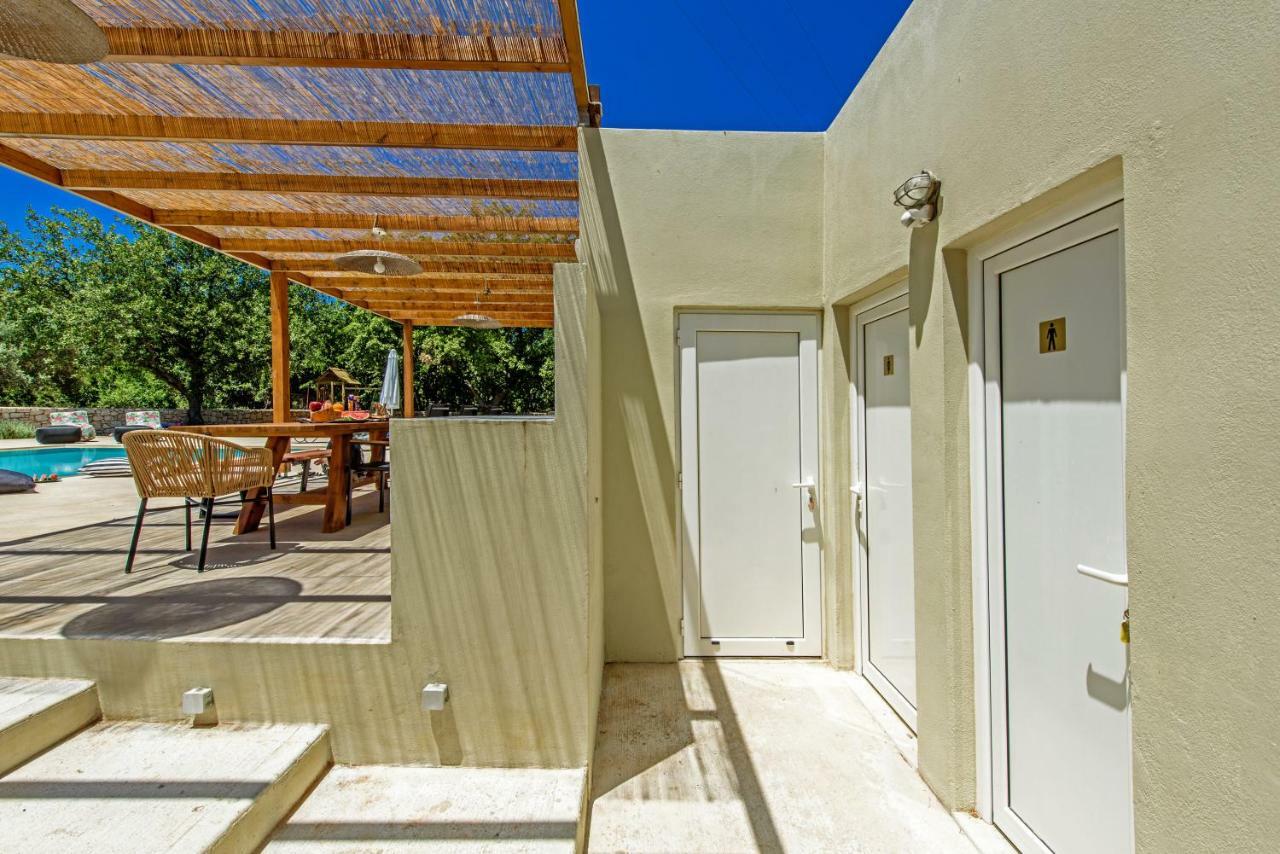 Villa Ellie - Heated Pool, Playground, Garden & Bbq! Vederoi Buitenkant foto